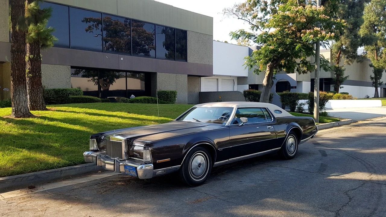 1973 Lincoln Continental 5th Gen - Image 2 of 21