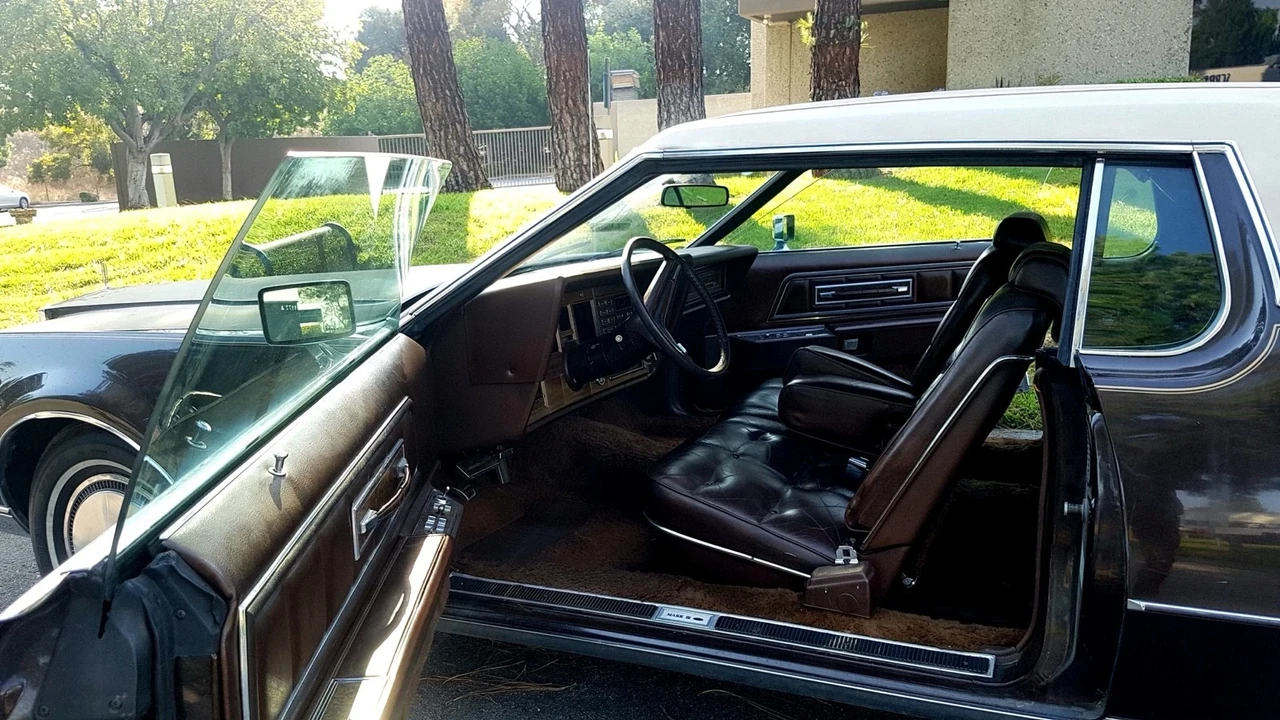 1973 Lincoln Continental 5th Gen - Image 11 of 21
