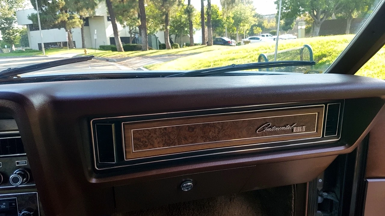 1973 Lincoln Continental 5th Gen - Image 20 of 21