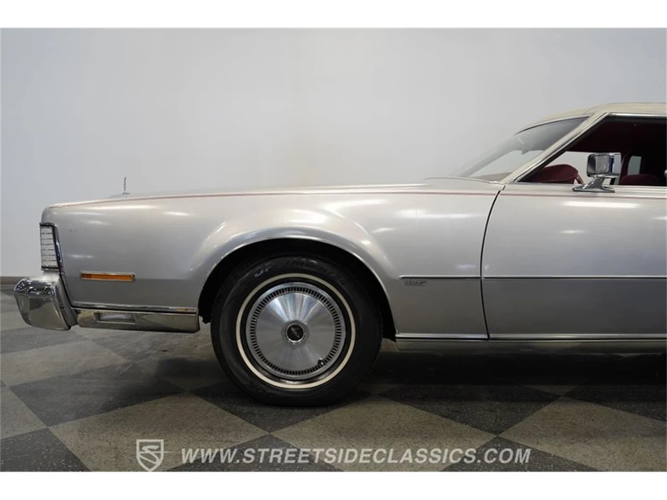 1973 Lincoln Continental 5th Gen - Image 25 of 31
