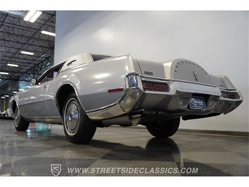 1973 Lincoln Continental 5th Gen - Image 27 of 31