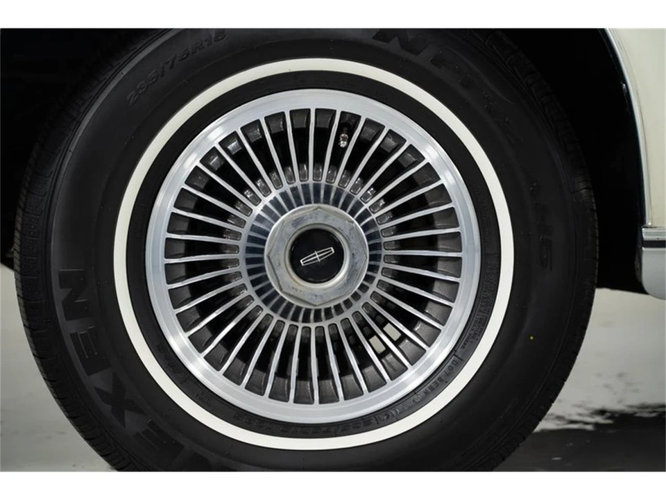1973 Lincoln Continental 5th Gen - Image 8 of 31