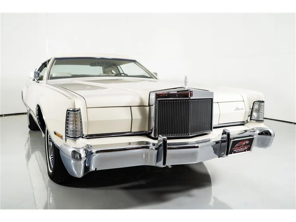 1973 Lincoln Continental 5th Gen - Image 2 of 31