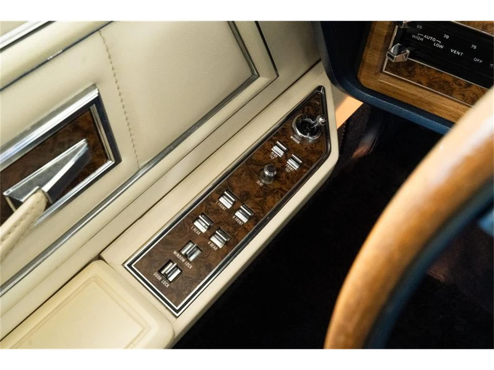1973 Lincoln Continental 5th Gen - Image 27 of 31