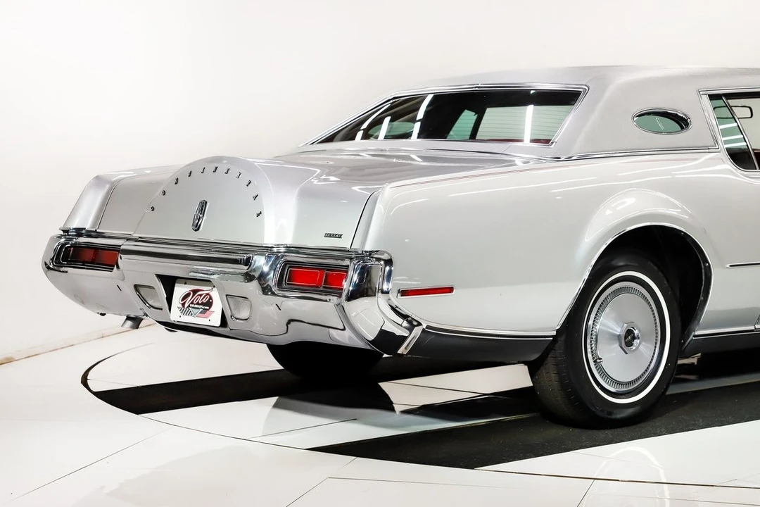 1973 Lincoln Continental Mark IV - Image 18 of 21