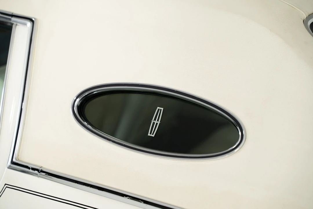 1973 Lincoln Continental Mark IV - Image 13 of 31