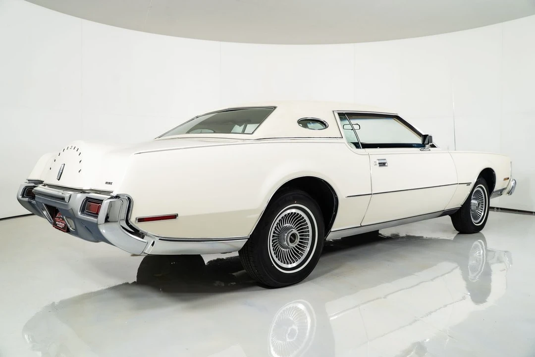 1973 Lincoln Continental Mark IV - Image 16 of 31