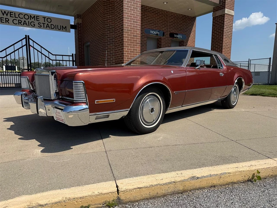 1973 Lincoln Continental Mark IV - Image 2 of 12