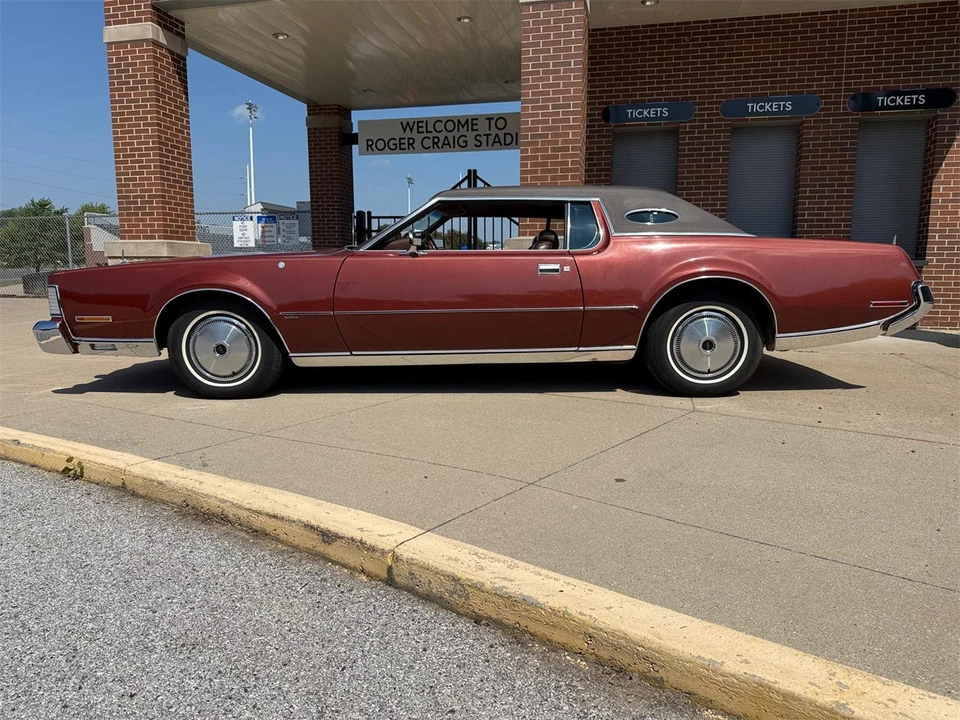 1973 Lincoln Continental Mark IV - Image 4 of 12