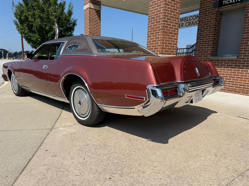 1973 Lincoln Continental Mark IV - Image 6 of 12