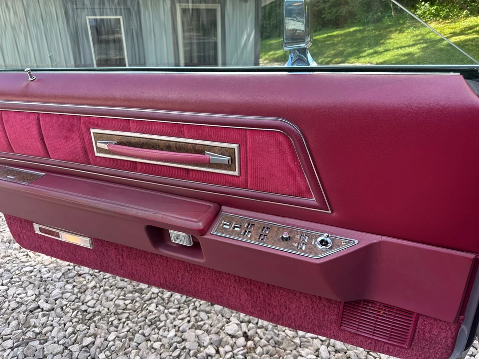 1973 Lincoln Continental Mark IV - Image 18 of 31