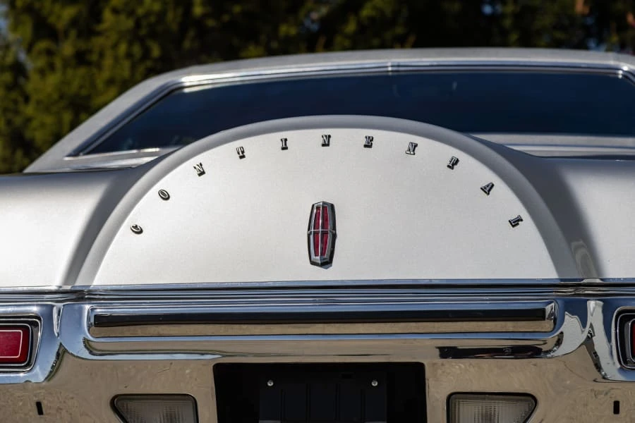 1973 Lincoln Continental Mark IV - Image 18 of 31
