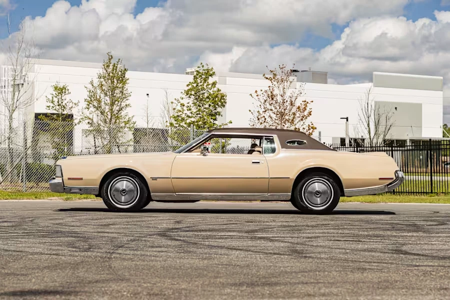 1973 Lincoln Continental Mark IV - Image 11 of 31