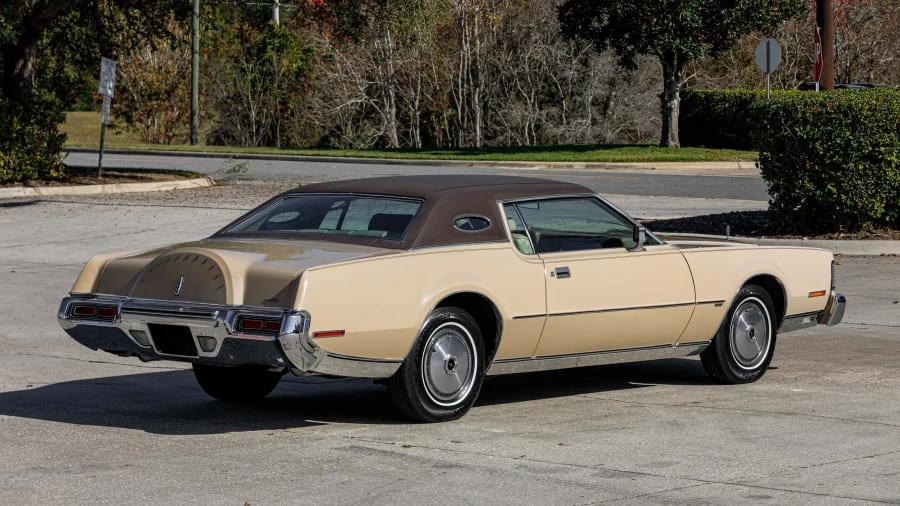 1973 Lincoln Continental Mark IV - Image 2 of 31
