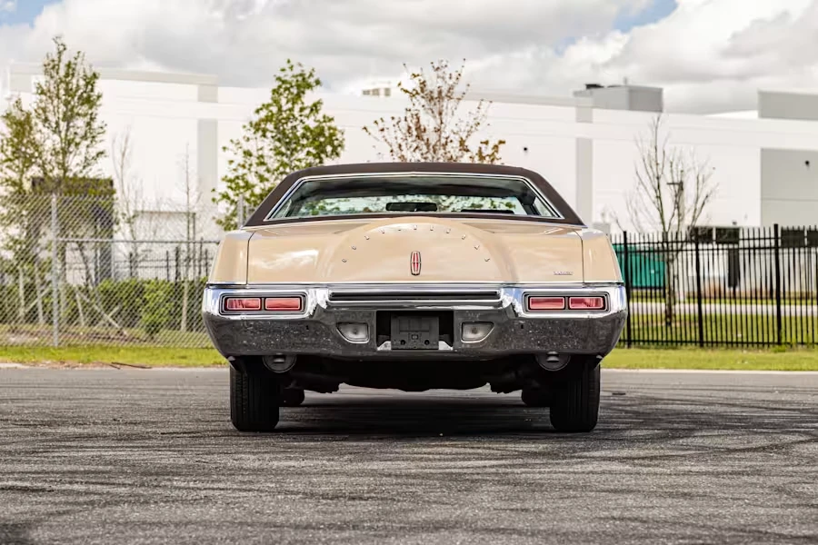 1973 Lincoln Continental Mark IV - Image 5 of 31