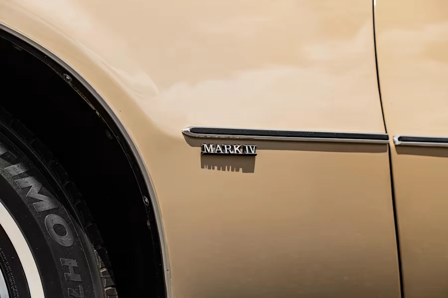 1973 Lincoln Continental Mark IV - Image 10 of 31