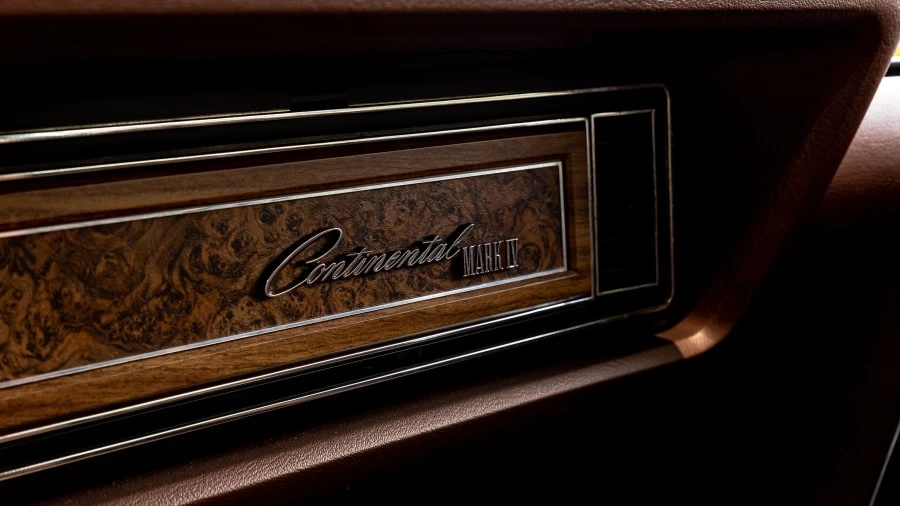 1973 Lincoln Continental Mark IV - Image 9 of 24
