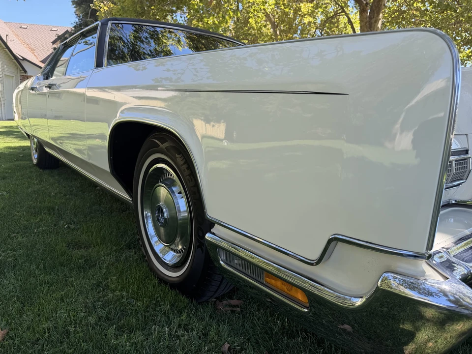 1973 Lincoln Continental 5th Gen - Image 18 of 31