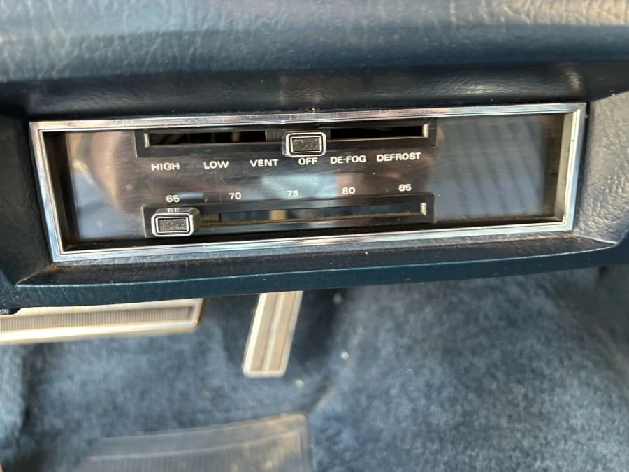 1973 Lincoln Continental 5th Gen - Image 16 of 31