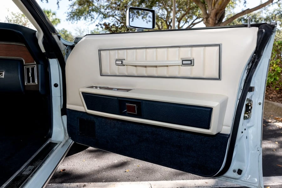 1973 Lincoln Continental 5th Gen - Image 26 of 31