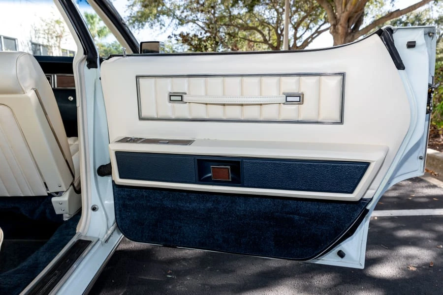 1973 Lincoln Continental 5th Gen - Image 28 of 31