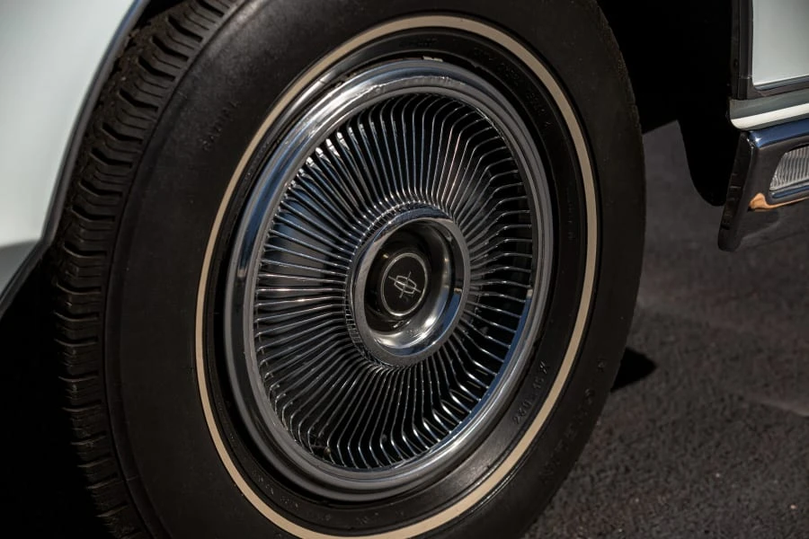1973 Lincoln Continental 5th Gen - Image 10 of 31