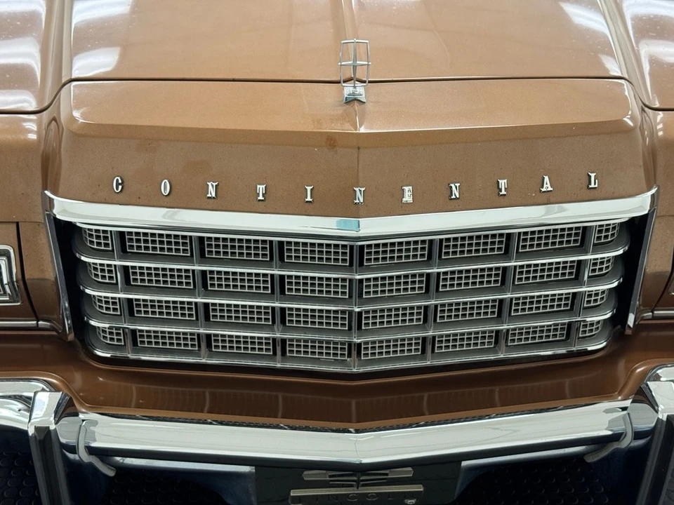 1973 Lincoln Continental 5th Gen - Image 9 of 12