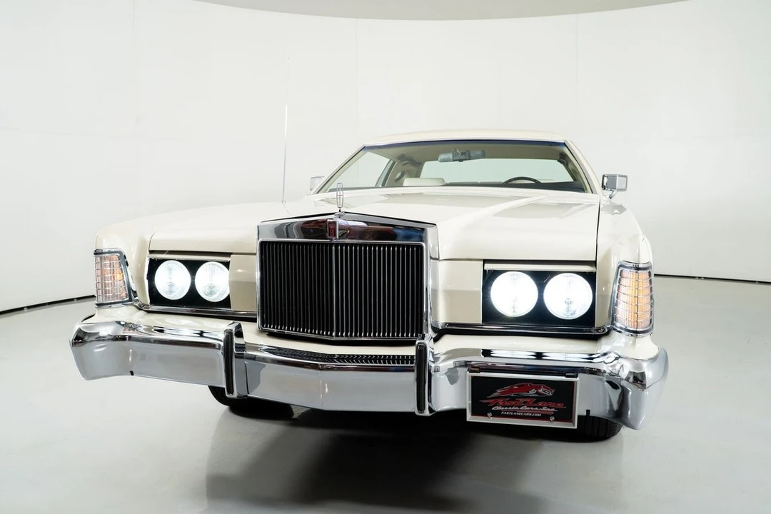 1973 Lincoln Continental Mark IV - Image 5 of 31
