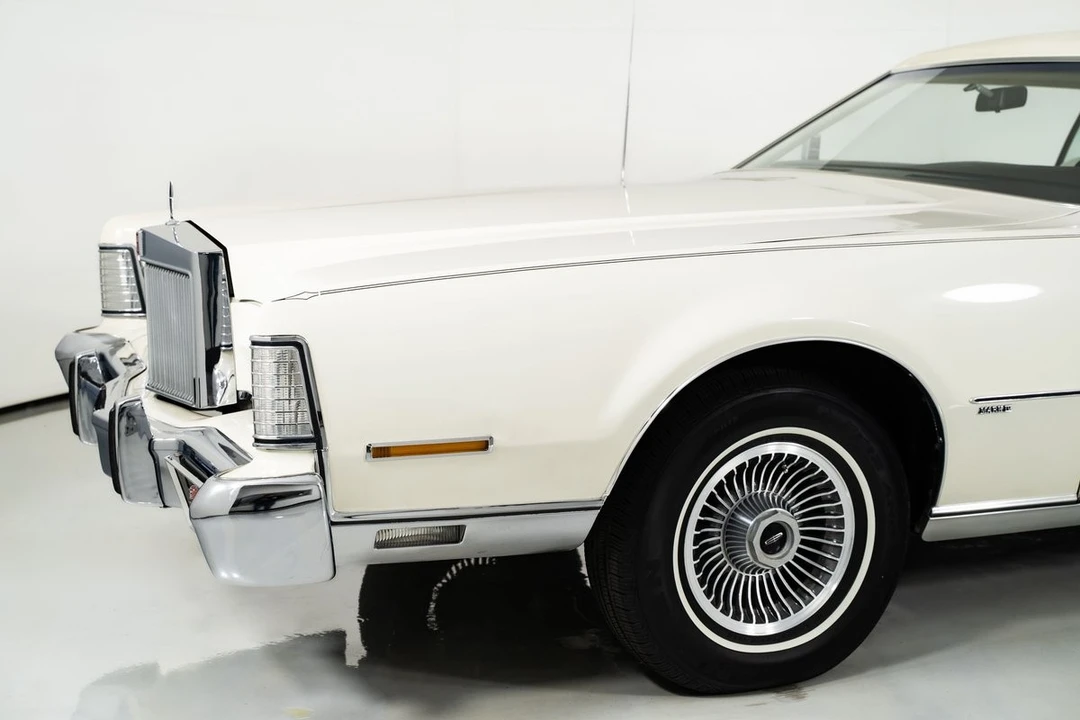 1973 Lincoln Continental Mark IV - Image 7 of 31