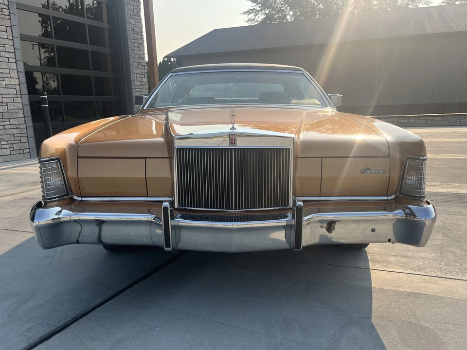 1973 Lincoln Continental Mark IV - Image 8 of 31