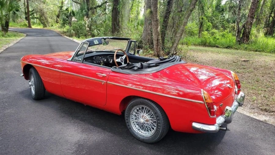 1973 MG MGB Roadster - Image 2 of 11