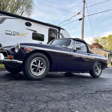 1973 MG B Roadster