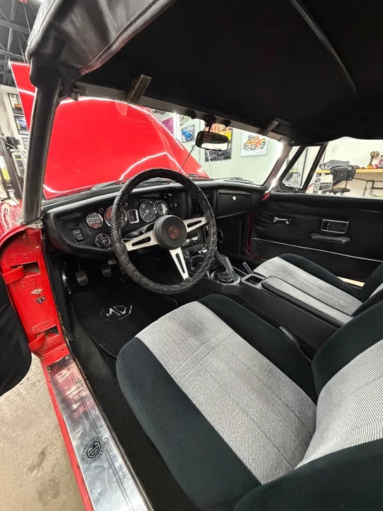 1973 MG MGB Roadster - Image 9 of 14