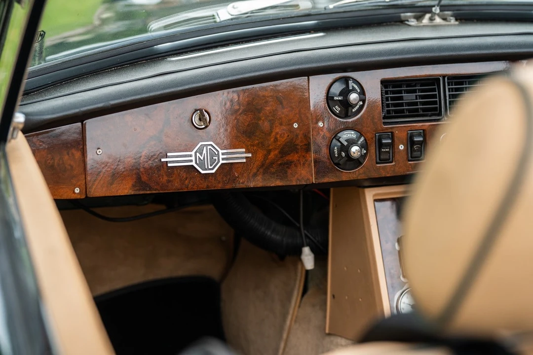 1973 MG MGB Roadster - Image 16 of 30
