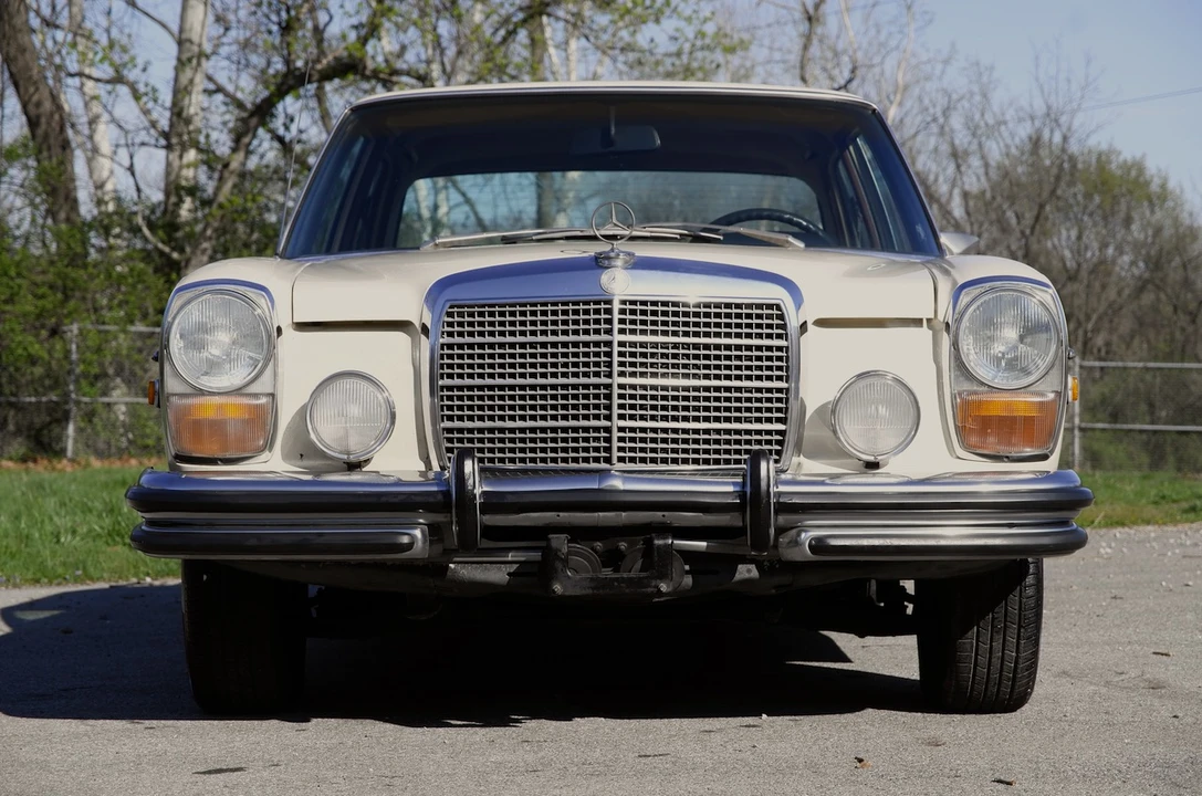 1973 Mercedes-Benz W114 & W115 - Image 31 of 31