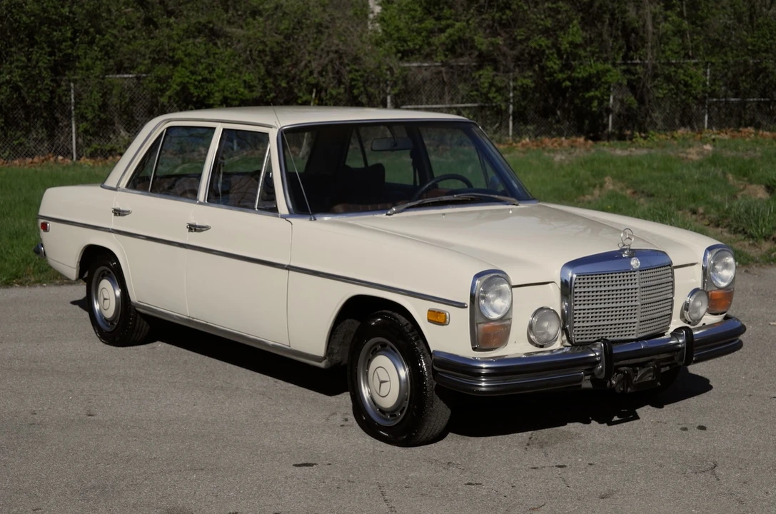1973 Mercedes-Benz W114 & W115 - Image 29 of 31