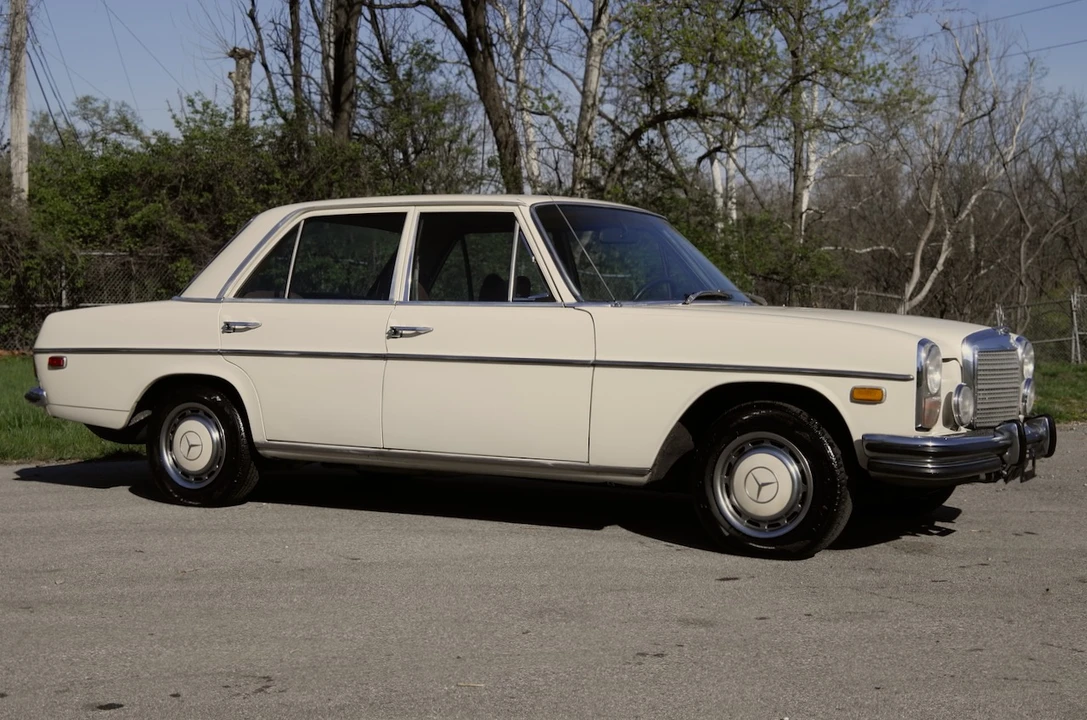1973 Mercedes-Benz W114 & W115 - Image 26 of 31