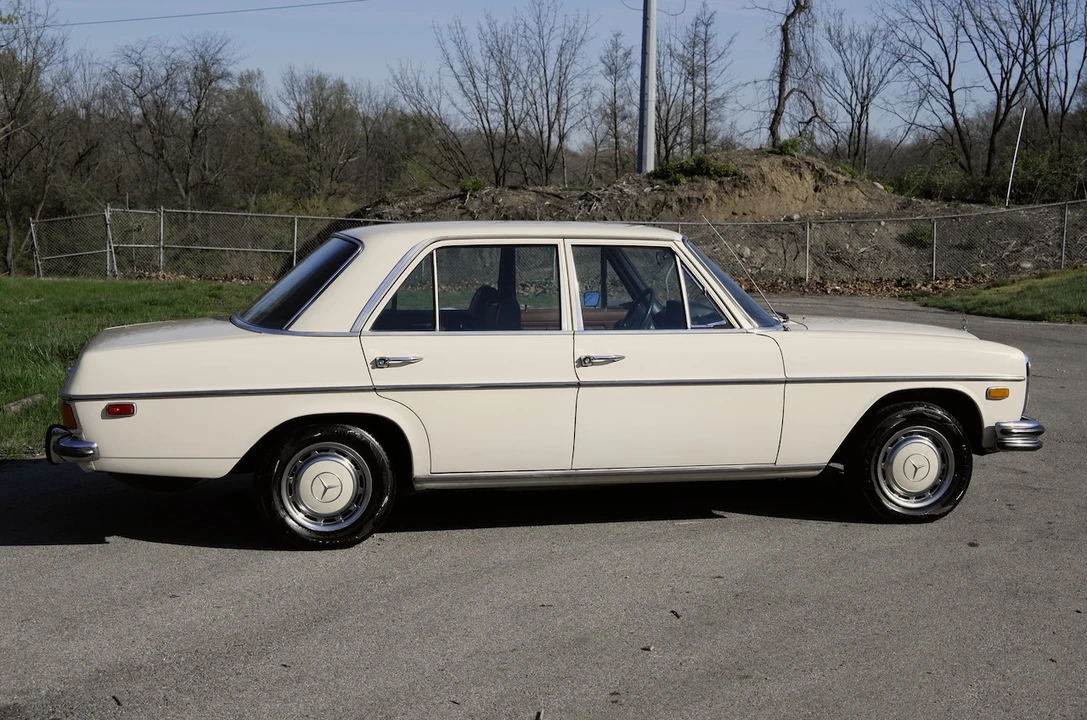 1973 Mercedes-Benz W114 & W115 - Image 24 of 31