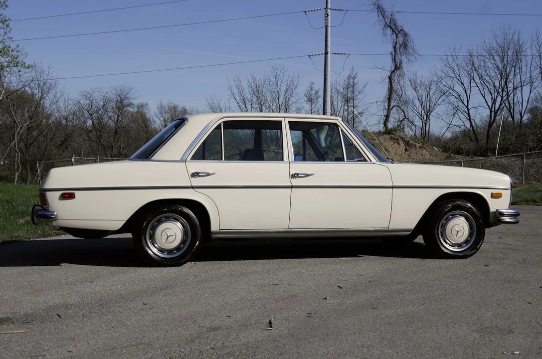 1973 Mercedes-Benz W114 & W115 - Image 23 of 31