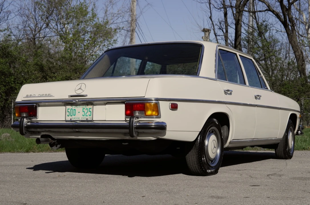 1973 Mercedes-Benz W114 & W115 - Image 20 of 31