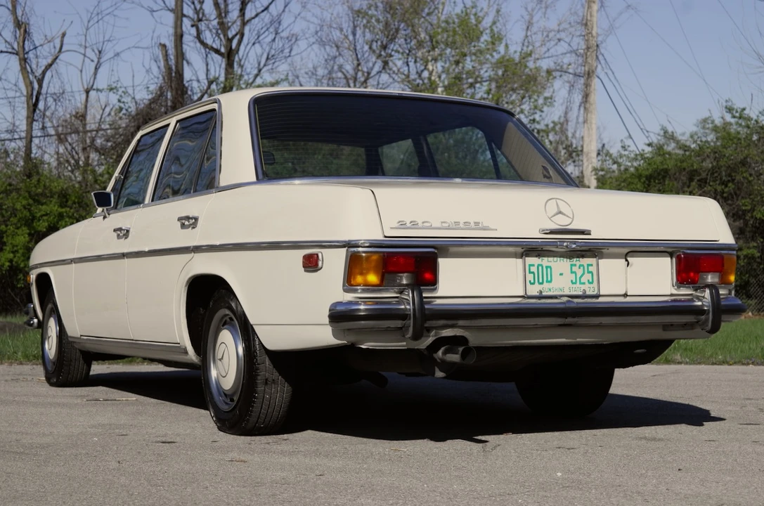 1973 Mercedes-Benz W114 & W115 - Image 16 of 31