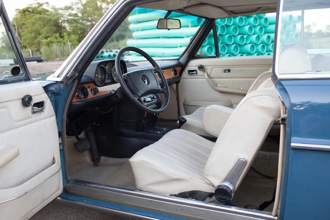 1973 Mercedes-Benz W114 & W115 - Image 30 of 31
