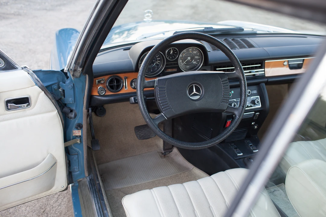 1973 Mercedes-Benz W114 & W115 - Image 27 of 31