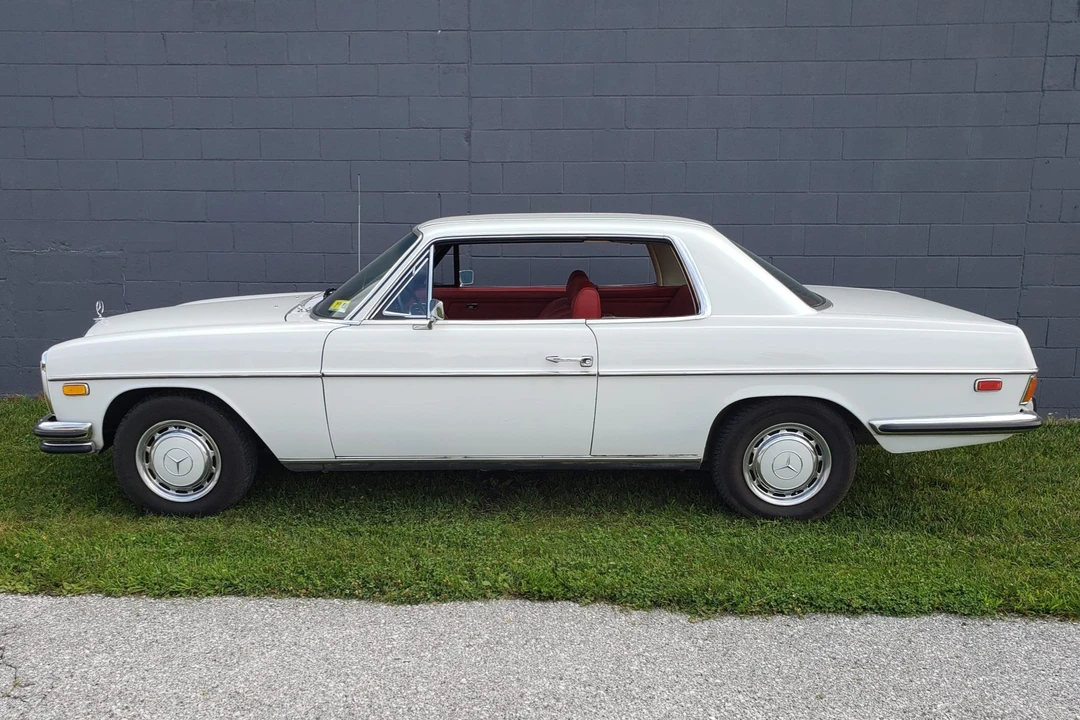 1973 Mercedes-Benz W114 & W115 - Image 18 of 31