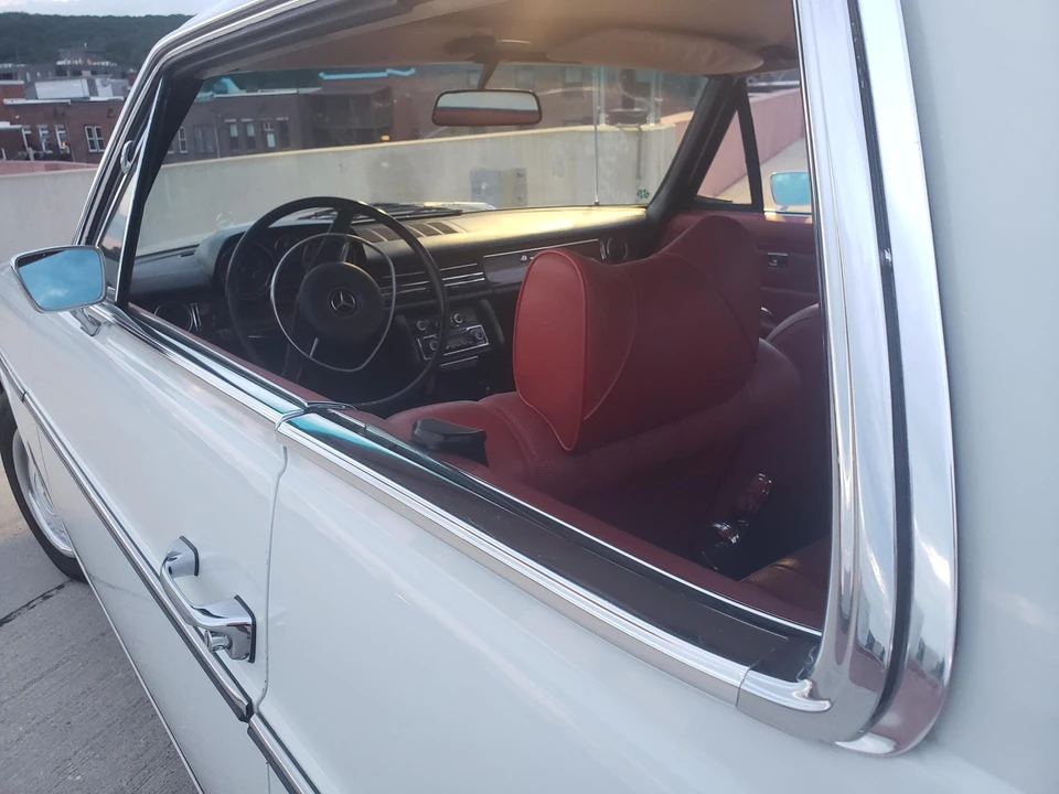 1973 Mercedes-Benz W114 & W115 - Image 26 of 31