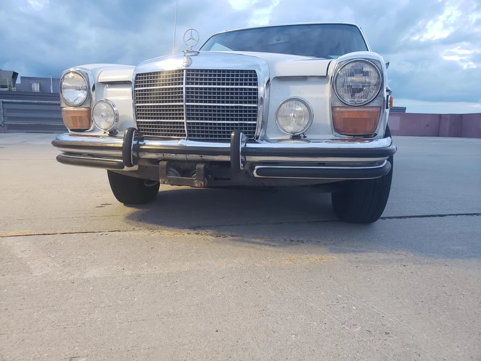 1973 Mercedes-Benz W114 & W115 - Image 2 of 31