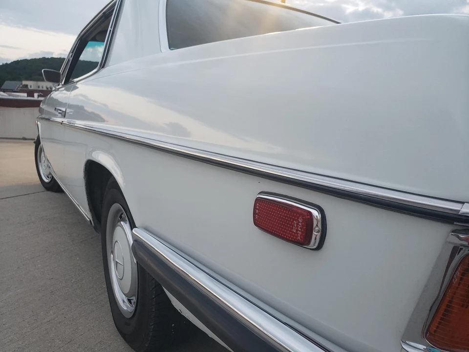 1973 Mercedes-Benz W114 & W115 - Image 30 of 31
