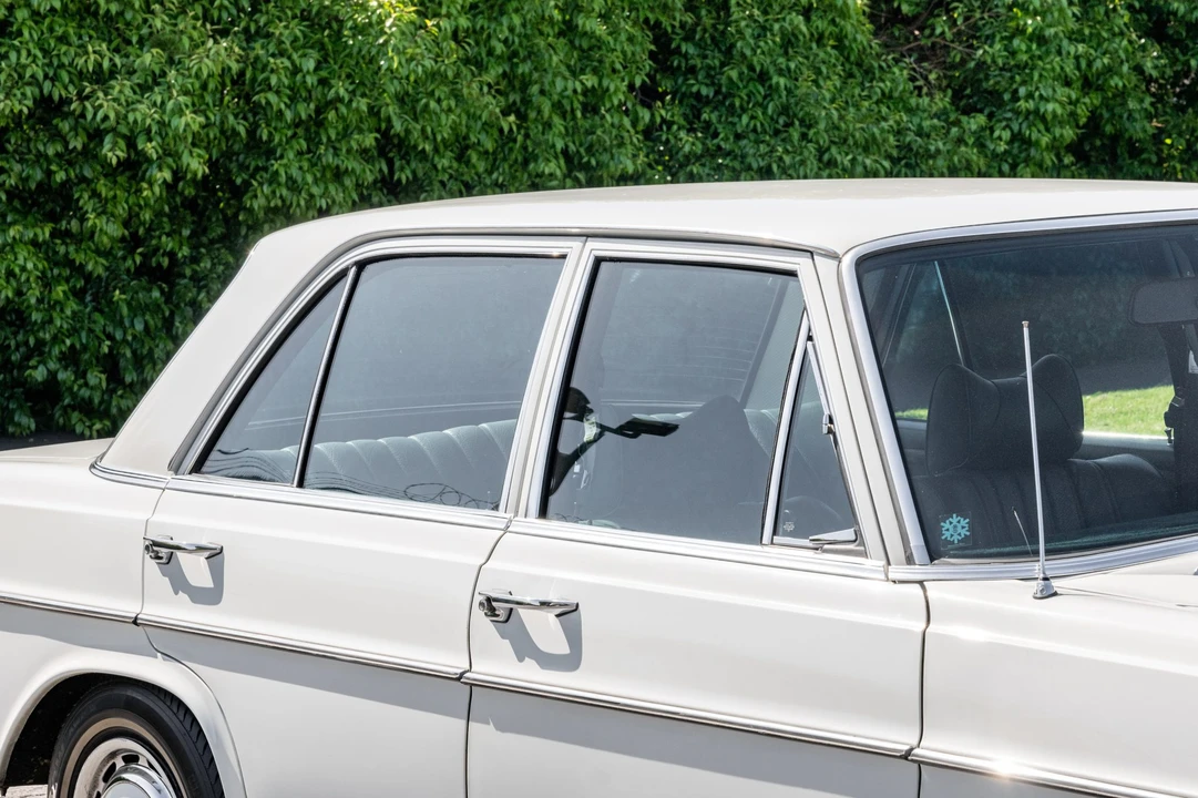 1973 Mercedes-Benz W108 & W109 - Image 17 of 31