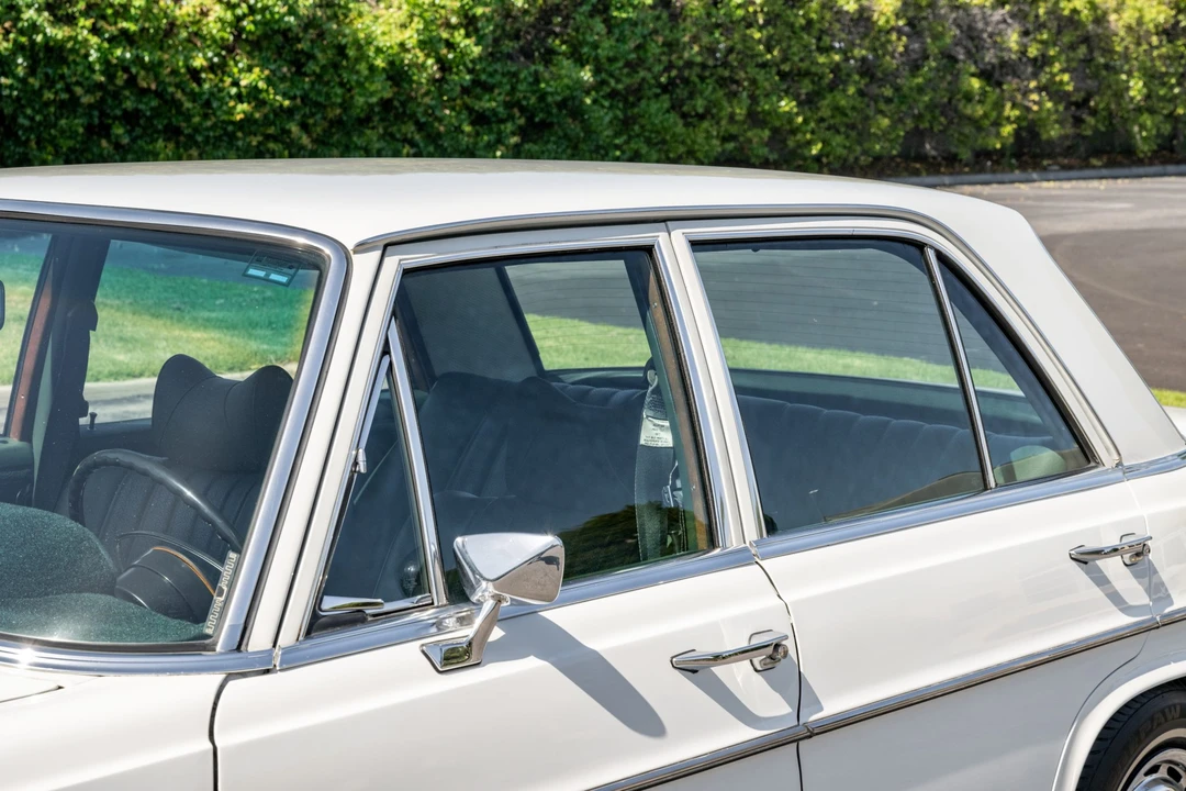 1973 Mercedes-Benz W108 & W109 - Image 18 of 31