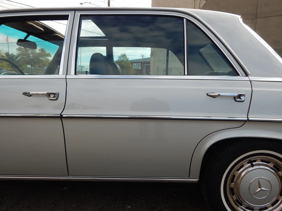 1973 Mercedes-Benz W108 & W109 - Image 14 of 31